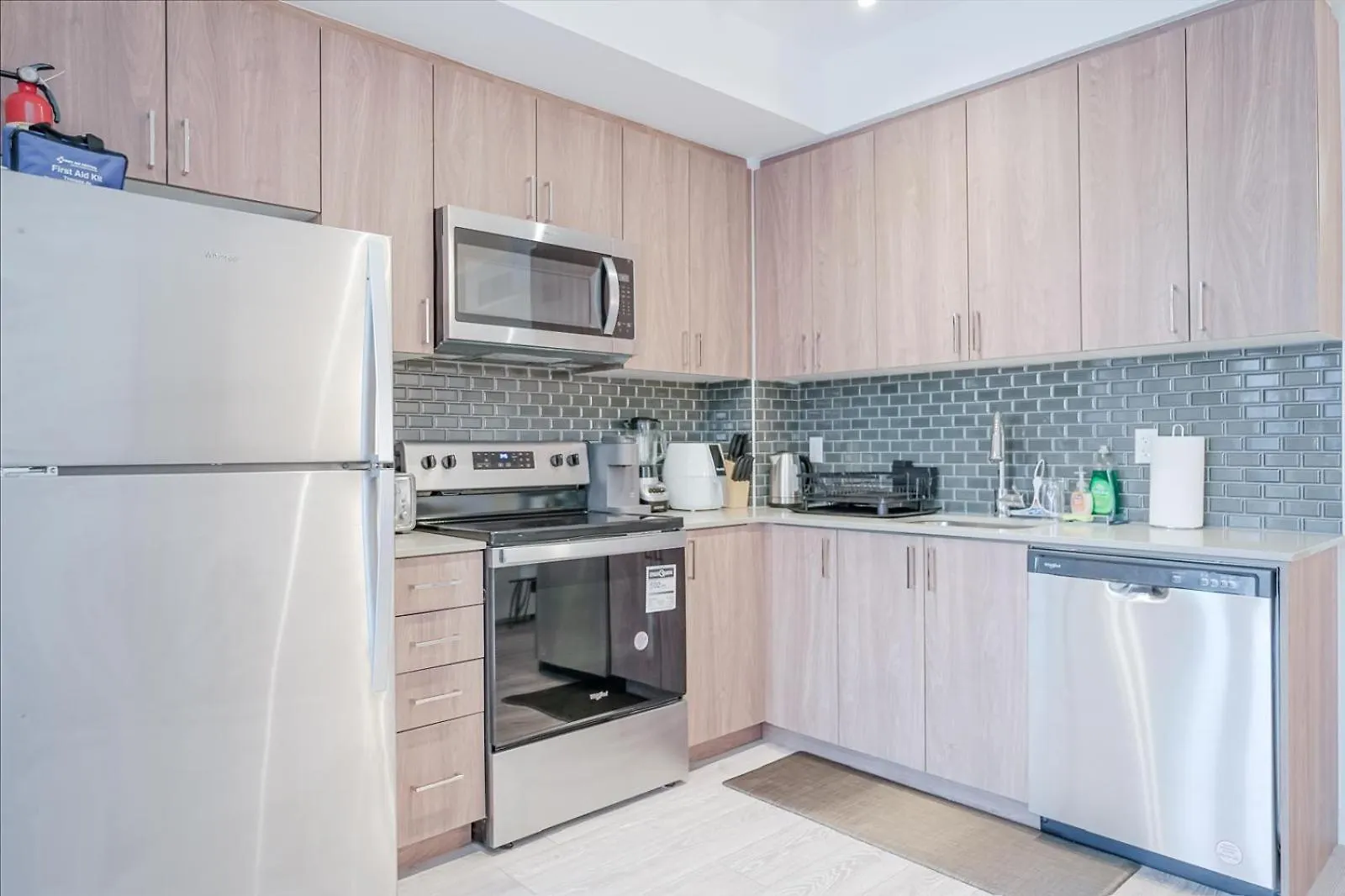 Apartment Ultra Luxurious 3 Bedroom 2 Bath 1 Parking Toronto Airport And Sq1 Mississauga Canada